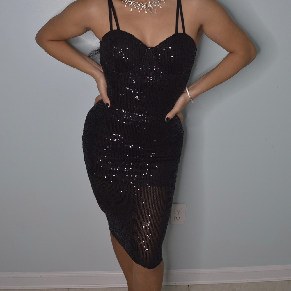 Black sequins dress